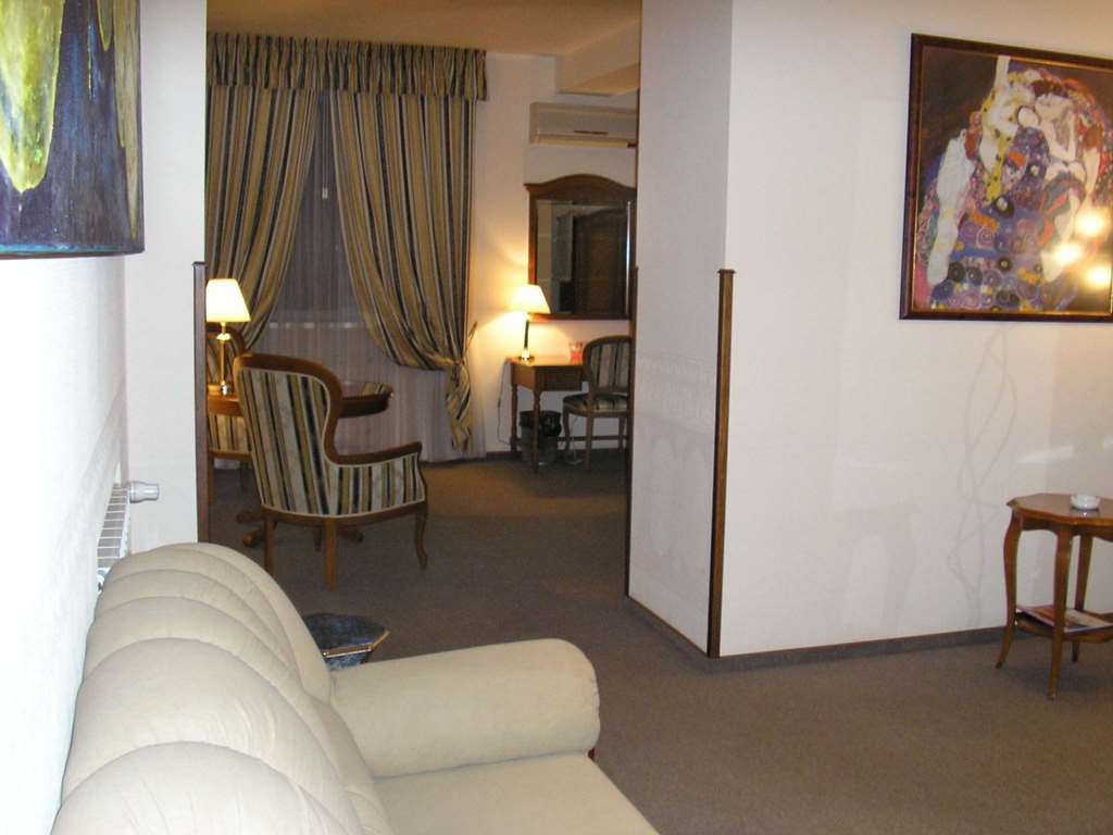 Art Hotel Academy Dnipro Room photo