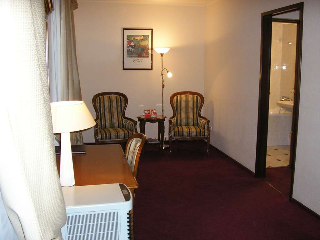 Art Hotel Academy Dnipro Room photo